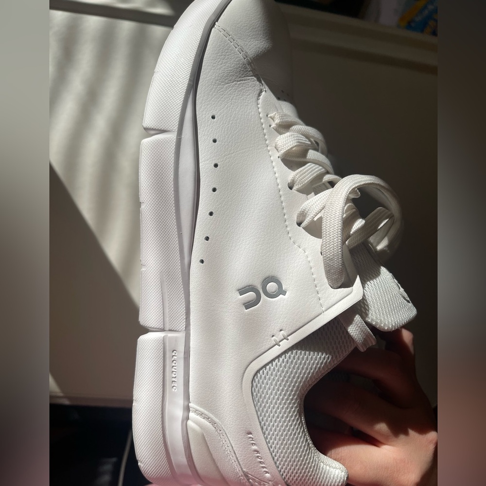On Running - Women’s Size 9 - THE ROGER Advantage - Picture 5 of 5